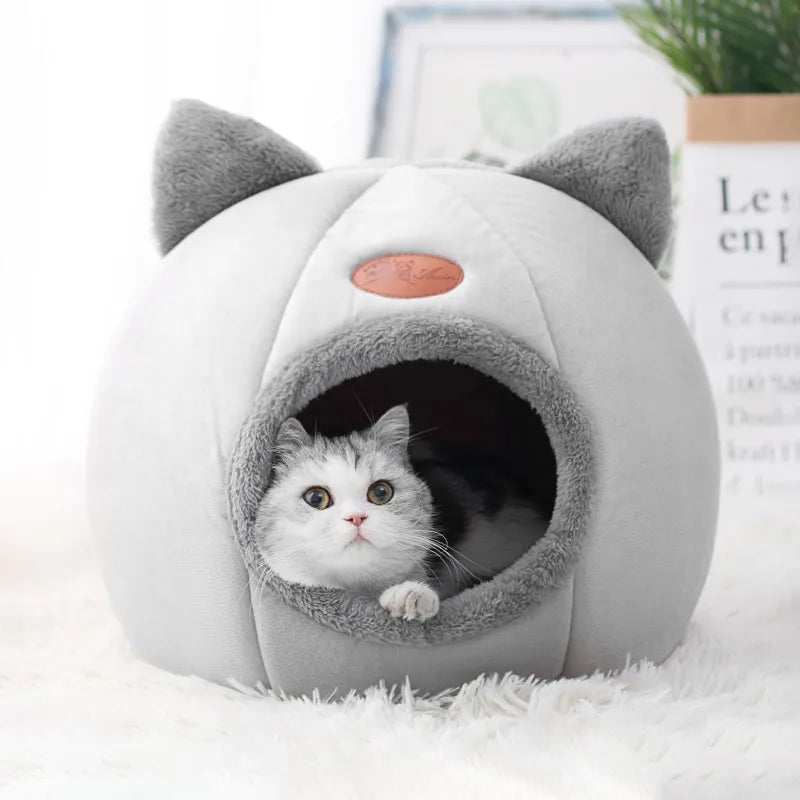 Winter Comfort: Cozy Cat Bed Tent for Deep Sleep