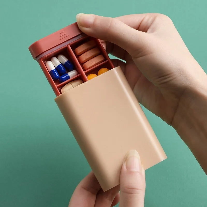 Mini Travel Vitamin Box: 7-Day Pill Organizer